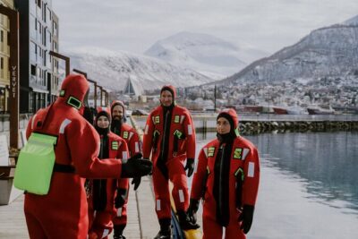 2 Hours Urban Arctic Floating Activity in the Harbours of Tromsø