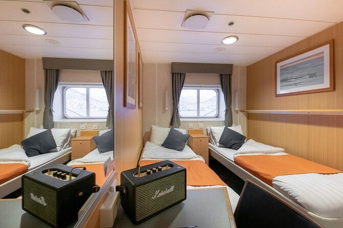 24hr Northern Lights & Whale Watching Cruise - Sleeping aboard instead of racing back to town