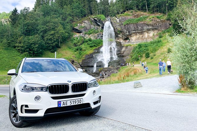 4 Day Bergen - Hardangerfjord private fjord-cruise - The crew and the personal service