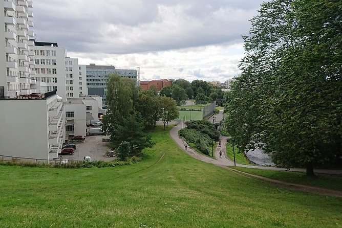 Akerselva River Meander: A Self-Guided Audio Tour - Bridges, water, and the industrial past