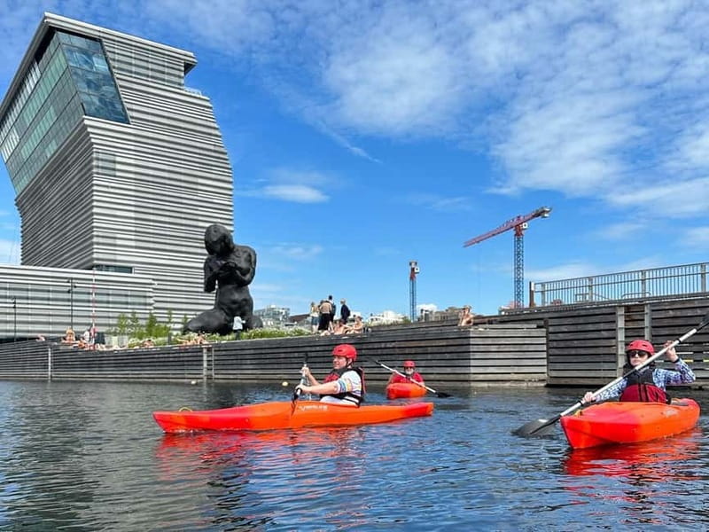 Akerselva River: Urban Paddling Adventure Kayak Tour - How the guides shape the experience
