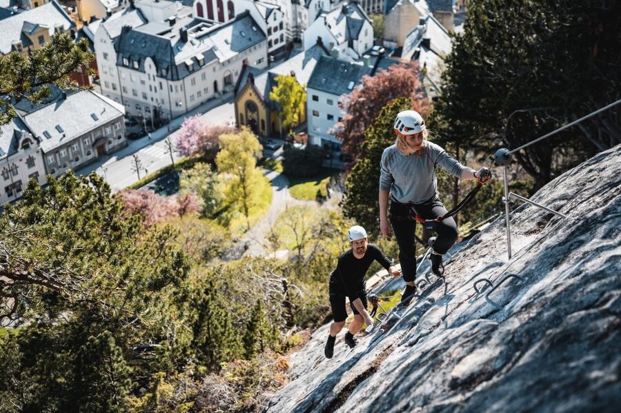 Ålesund: Via Ferrata tour - Starting in Ålesund City Park