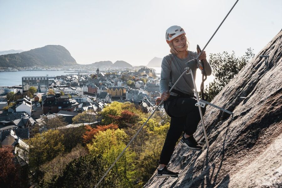 Ålesund: Via Ferrata tour - The lower wall, where the climb gets steep