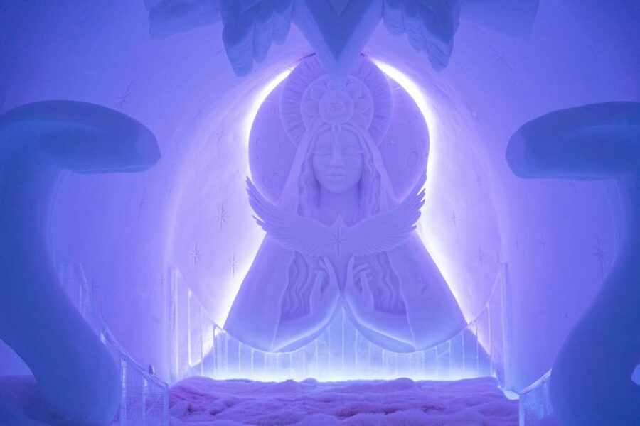 Alta: Igloo Ice Hotel and Hiking to the Frozen Waterfall. - Key Points