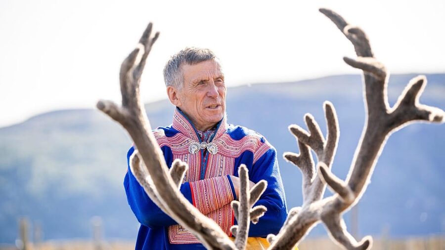 Alta: Reindeer - A carrier of Sámi Culture - Meeting reindeer at Sami Siida