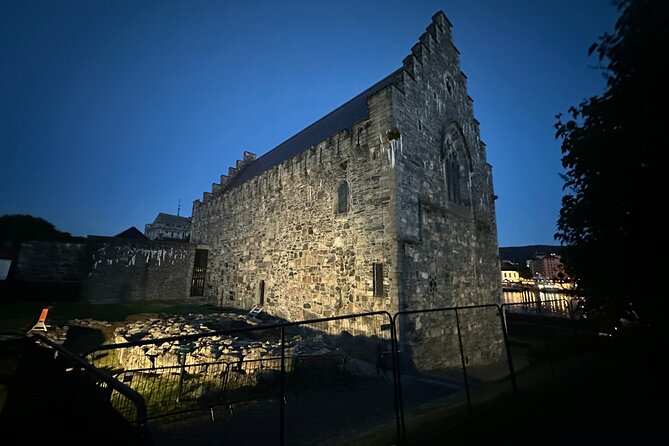 Audio Walking Tour in Bergen Famous Ghosts Location - Torgallmenningen and Bergen’s fire stories