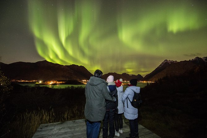 Aurora Capture with Photographer - Warm drinks, dark roads, and proper clothing