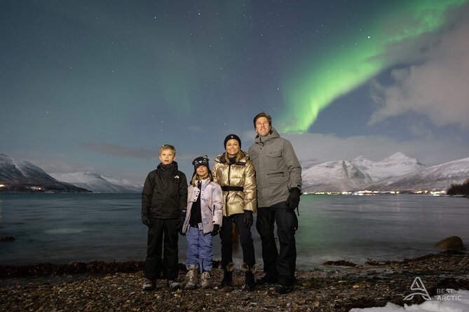 Aurora Safari Chase by big bus, free Photos, toilet onboard - What the meal upgrade is really worth