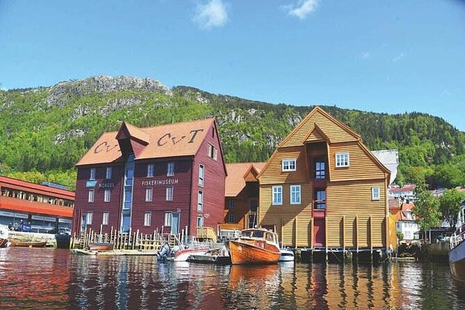 Bergen City Cruise - Byfjorden and the stories carried by the harbor