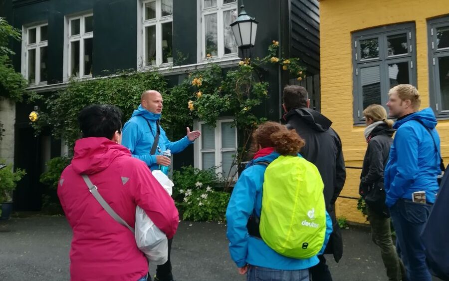 Bergen: City Tour on Foot - Why a walking tour fits Bergen so well