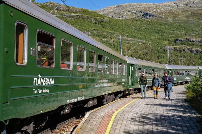 Bergen: Flam Railway, Stegastein and Fjord Cruise Day Tour - Gudvangen and the long return to Bergen