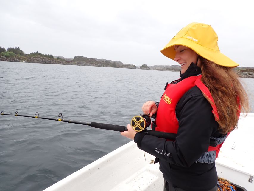 Bergen: Guided Fishing Tour with Outdoor Cooking - From Bergen’s harbor to Syltøy in 40 minutes