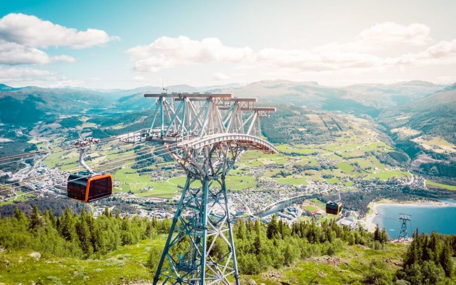 Bergen: Hardangerfjord, Voss Gondola & 3 Great Waterfalls - Key points at a glance