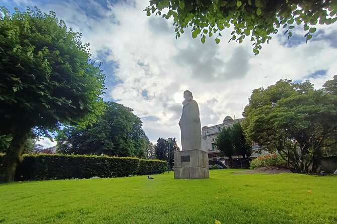 Bergen in Your Pocket: Landmarks and Lore Audio Tour - National Theatre and Bergen Cathedral