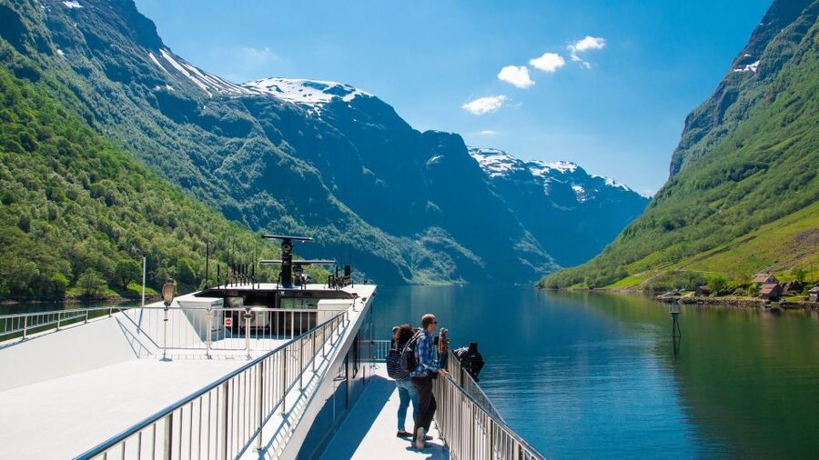 Bergen: Private Day Tour, Nærøyfjord Cruise and Flåm Railway - Why this Bergen day trip works