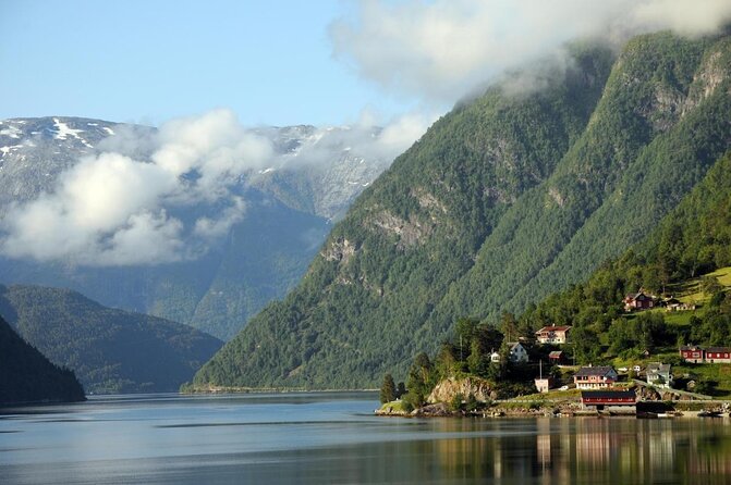 Bergen: Private Full-Day Roundtrip to Hardangerfjord with cruise - Key points at a glance