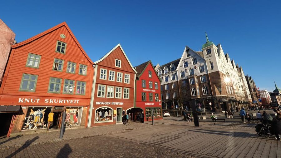 Bergen: Private tour in your own language - Key points to know before booking