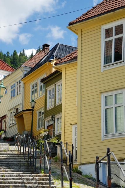 Bergen: Private tour in your own language - Why this two-hour walk works well in Bergen