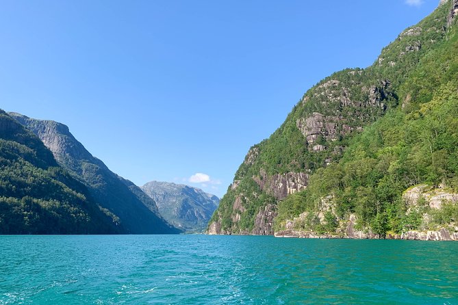 Bergen to Hardangerfjord VIP car + private yacht Fjord cruise - Steinsdalsfossen and the walk behind the falls