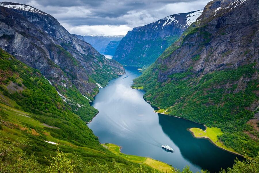Bergen: Viking Village, Nærøyfjorden Cruise and Flåm Railway - Key points at a glance
