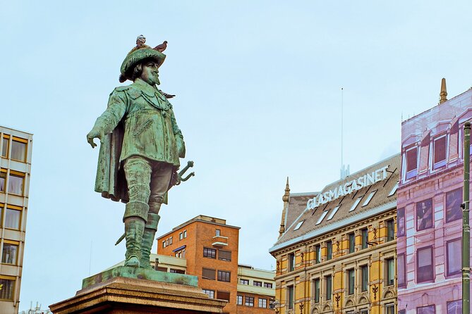 Best of Oslo Guided Walking Tour - Old halls, shopping streets, and Oslo Cathedral