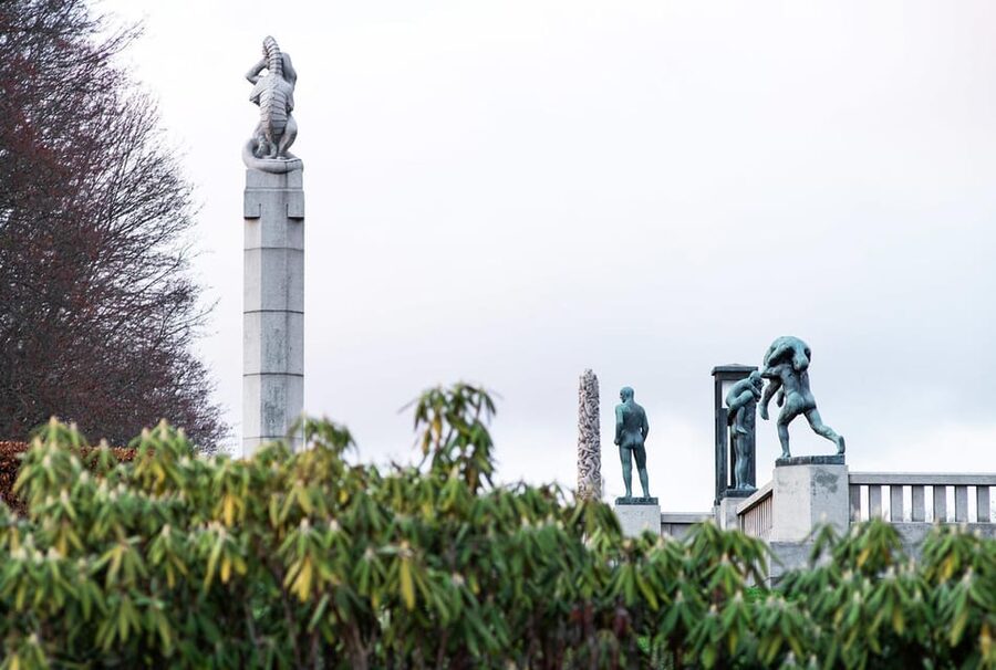 Best of Oslo: Walking Tour with a local guide - Aker Brygge and local food advice