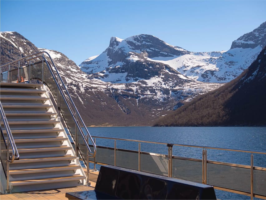 Bodø: Kjerringøy & Silent Coastal Cruise - Walking into Kjerringøy Handelssted