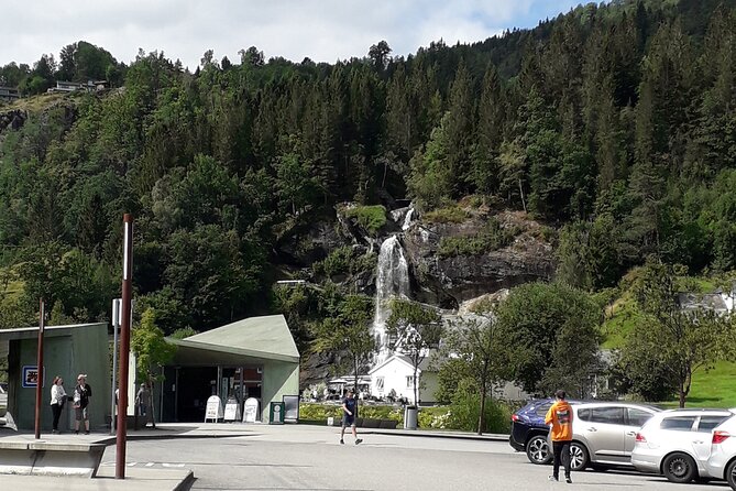 Bride's Veil and Steinsdalsfossen waterfalls with sceneries of Hardanger Fjord - The return through Bjørkheim and Osterøy Fjord