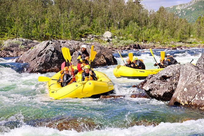 Child Appropriate Family Rafting in Dagali near Geilo, Norway - The safety briefing before the first rapid