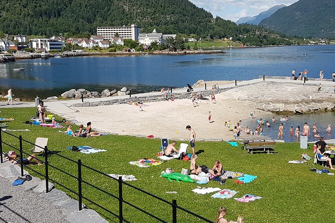 Cidery Day Tour with a Fjord Cruise from Bergen - Tvindefossen, a close-up waterfall stop