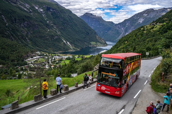 City Sightseeing Geiranger Hop-On Hop-Off Bus Tour - What this Geiranger bus ride actually gives you