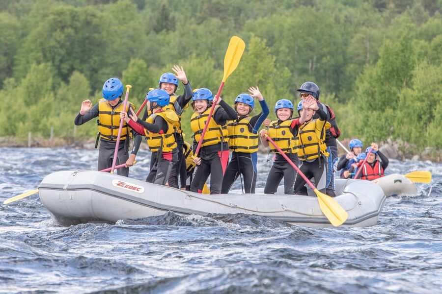 Dagali/Geilo: Family-Friendly Whitewater Rafting - level 1 - Meeting the Serious FUN team near Dagali