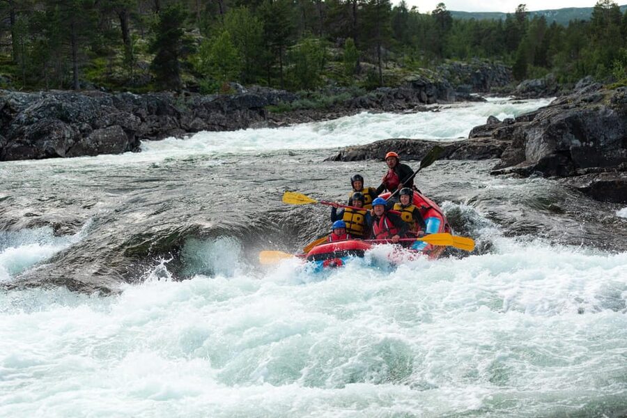 Dagali/Geilo: White Water Rafting Adventure - level 2 - The ride back and the photo stop