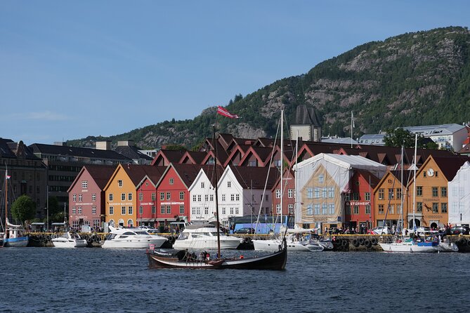 Discover Bergen on Foot and Boat - Kong Oscars Gate and everyday city life