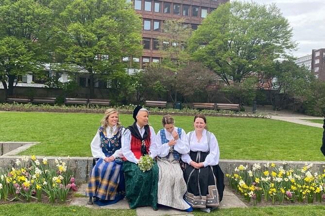 Discover Oslo on foot - Oslo in three hours, from palace to waterfront