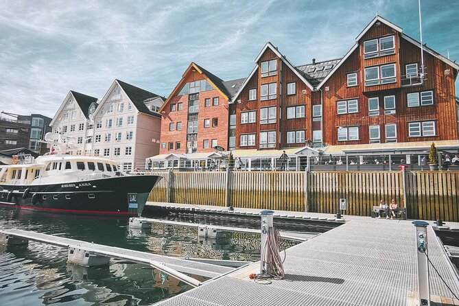 Discover the most Photogenic Spots of Tromsø with a Local - Skansen pairs an old site with fresh street art