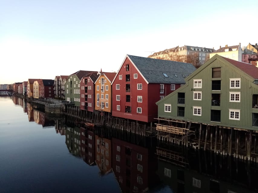 Discover the unmissables places of Trondheim - Marinen and the view toward Kristiansten Fortress