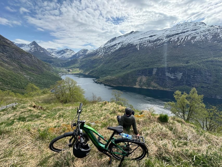 E-bike Tour in Geiranger, Norway - The uphill ride to Eagle Road