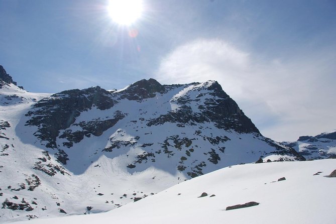 Eco friendly snowshoeing in Scenic Landscape - Prestvannet offers a gentler winter walk