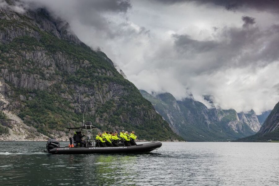 Eidfjord: 1-Hour Fjord RIB Tour - A fast way to meet Eidfjord from the water