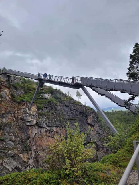 Eidfjord: Vøringsfossen Waterfalls Round-Trip Shuttle - Practical packing advice for the 2.5-hour outing