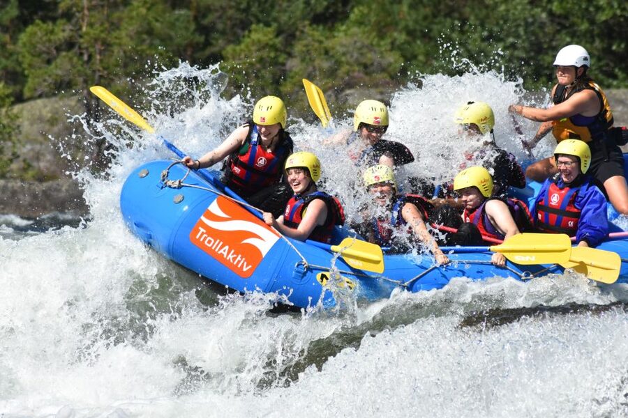 Evje: White Water Rafting Trip on Norway's Warmest Rivers - By bus to Byglandsfjord dam