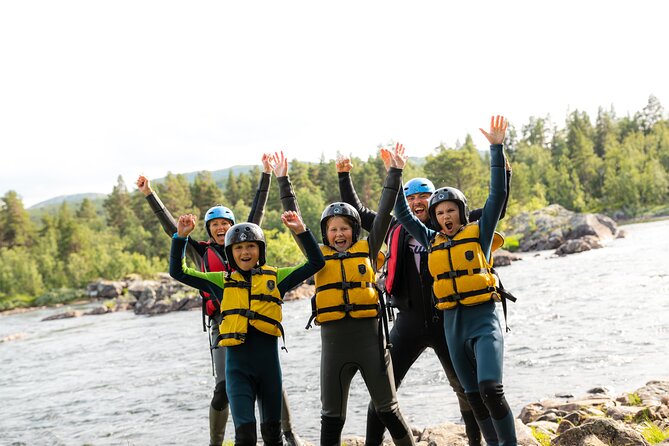 Family-Friendly Whitewater Rafting Experience - level 1 - The briefing is part of the experience