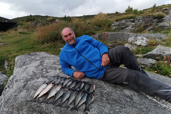 Fishing from shore - A Norwegian-style lunch by fire or in a grill cabin