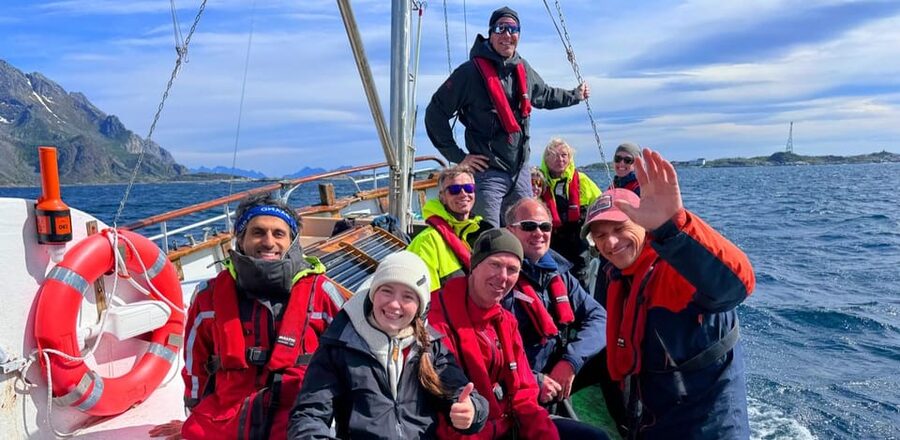 Fishing trip from Henningsvær - The ride toward the fishing grounds