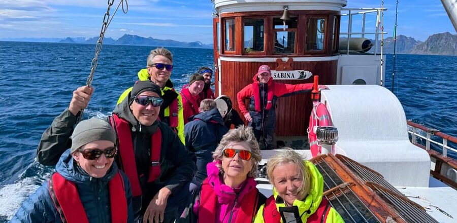 Fishing trip from Henningsvær - Casting for fish in Lofoten waters
