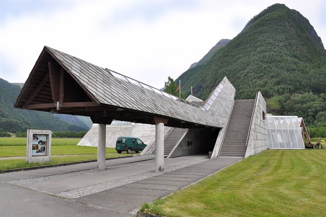 Fjord Cruise to Sognefjord and Bøyabreen Glacier - Leaving Bergen through islands and open coastal water
