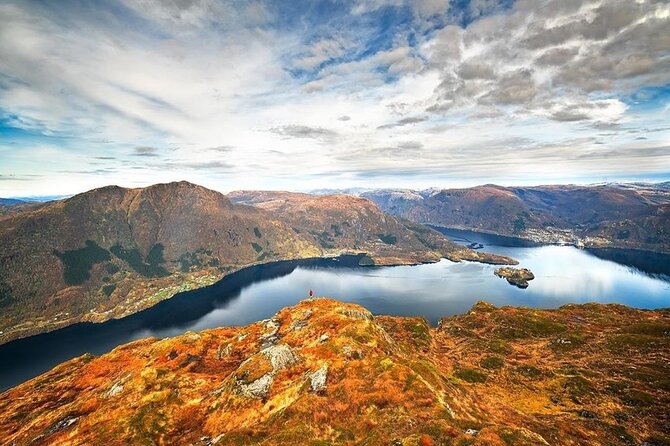 Fjord Hiking - Private tour - Who will get the most from this Bergen hike