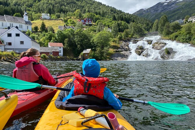 Fjord paddle in Hellesylt - Half Day Kayaking Tour - Key points about the Hellesylt paddle
