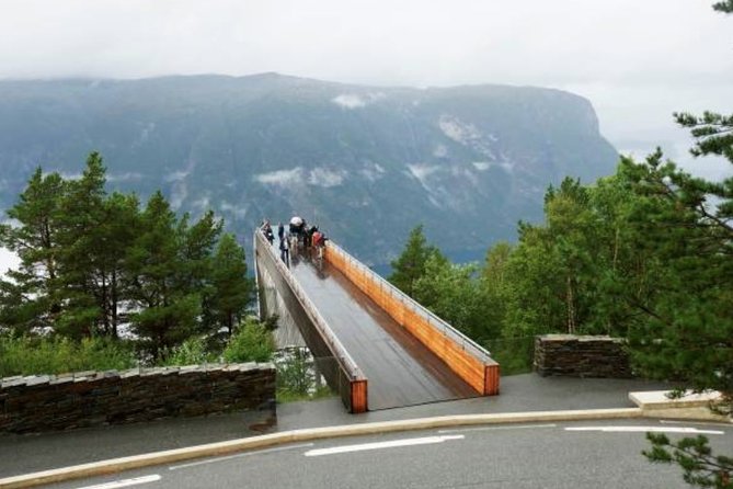 Flam: The Spectacular Stegastein Viewpoint Tour (Small Group) - The climb to Stegastein takes about 30 minutes